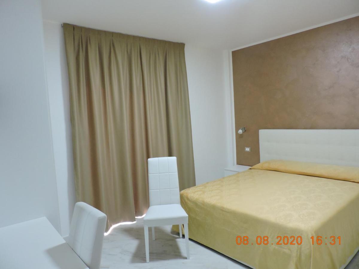B&B Aquila Reale Portopalo Di Capo Passero Екстериор снимка