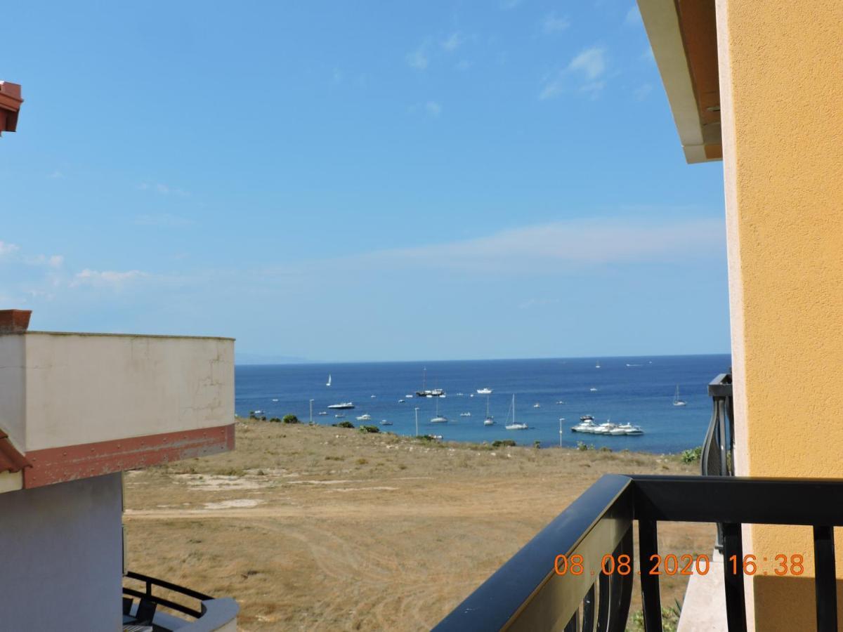 B&B Aquila Reale Portopalo Di Capo Passero Екстериор снимка