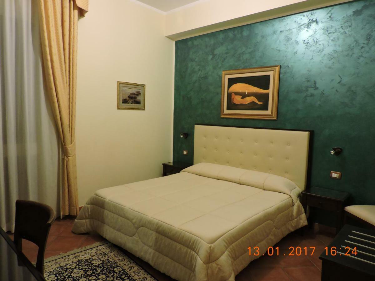 B&B Aquila Reale Portopalo Di Capo Passero Екстериор снимка