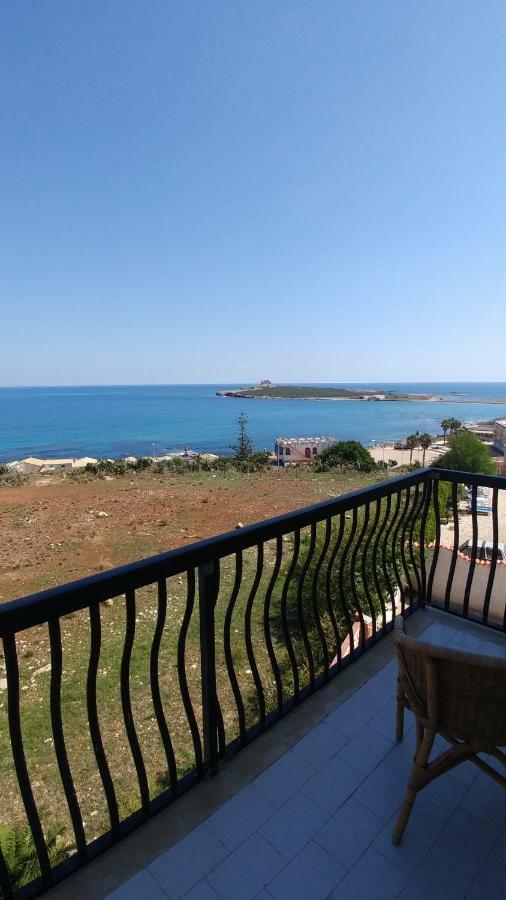 B&B Aquila Reale Portopalo Di Capo Passero Екстериор снимка