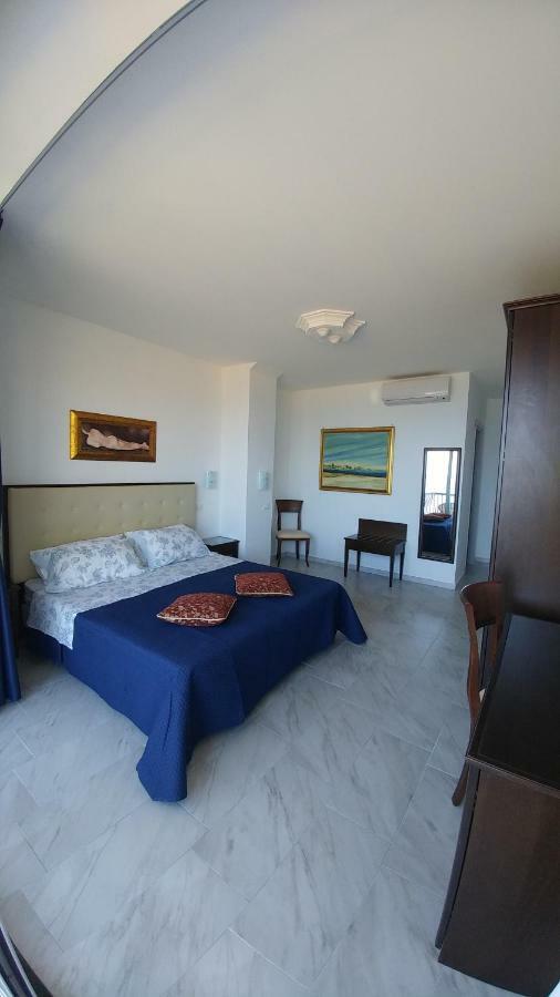 B&B Aquila Reale Portopalo Di Capo Passero Екстериор снимка