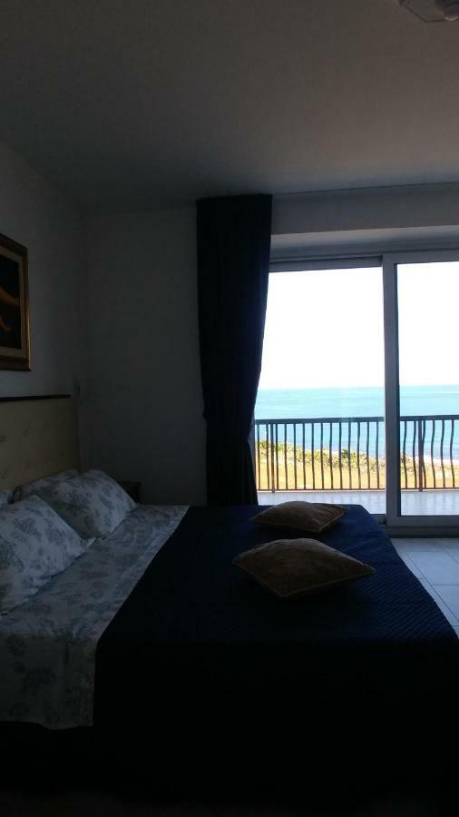 B&B Aquila Reale Portopalo Di Capo Passero Екстериор снимка