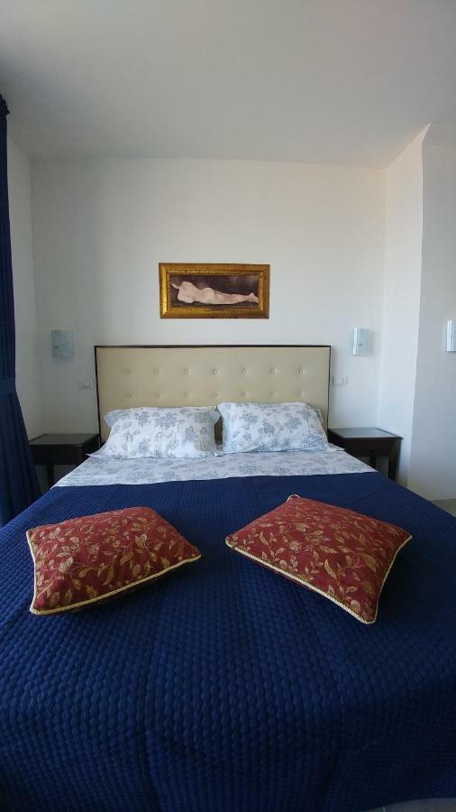 B&B Aquila Reale Portopalo Di Capo Passero Екстериор снимка